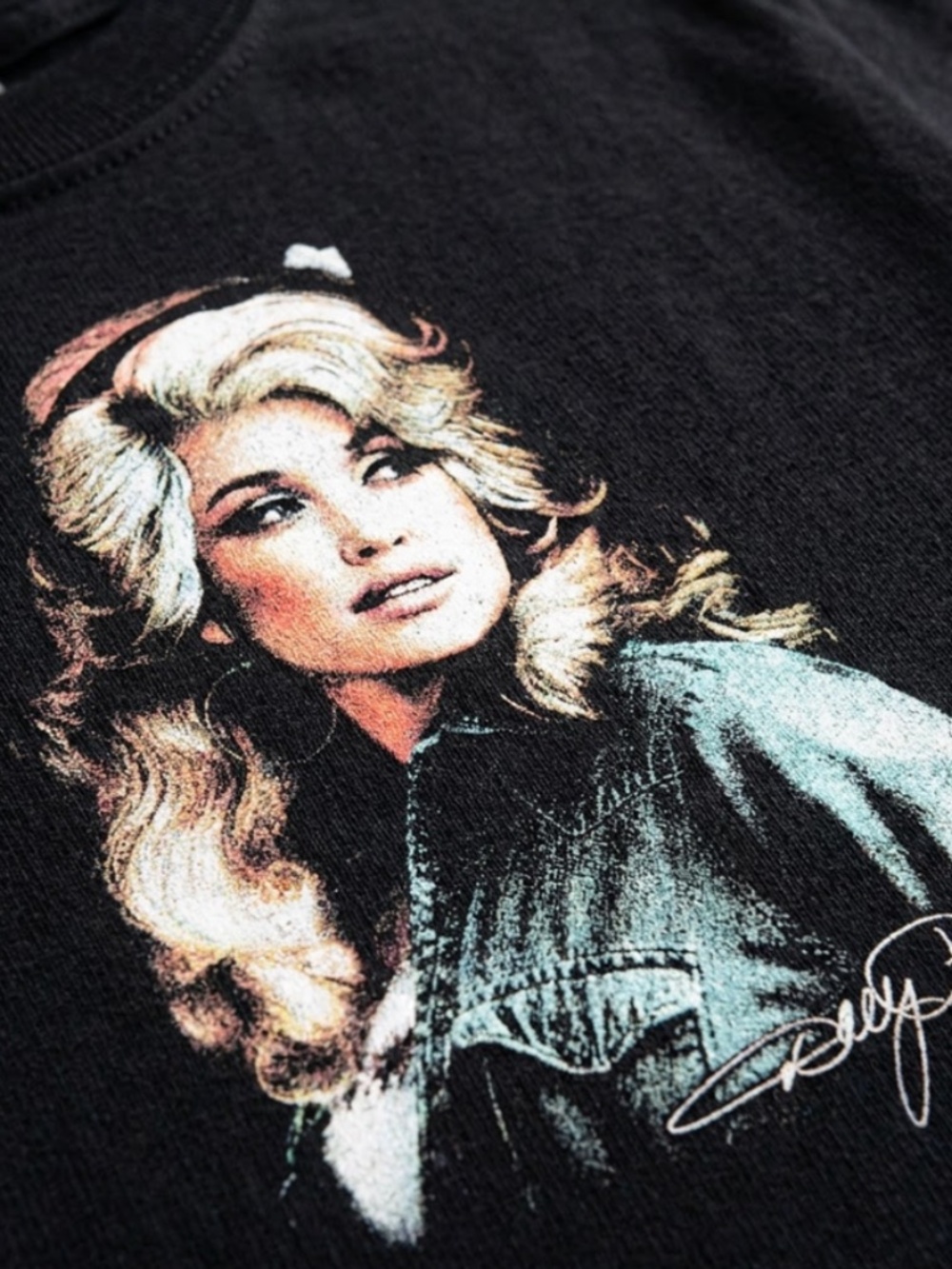 Dolly Parton Graphic Shirt - Picture 4 of 4